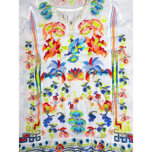 Johnny Was Tops - Johnny Was Embroidered Tunic Top Floral Bohemian Hippie Colorful White Size M